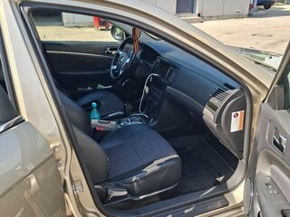 2010 Chevrolet Epica V250 Рестайлинг, бежевый, 580000 рублей, вид 5