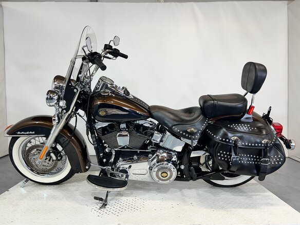 2013 Harley-Davidson Heritage, коричневый, 1010000 рублей - вид 1