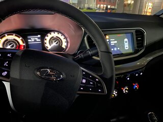 2024 Lada (ВАЗ) Vesta I Рестайлинг (NG), белый, 1400000 рублей, вид 5