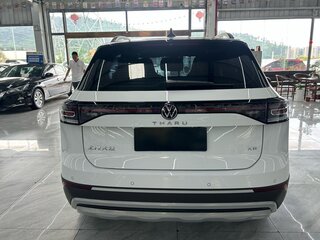 2026 Volkswagen Tharu XR, белый, 1620000 рублей, вид 5