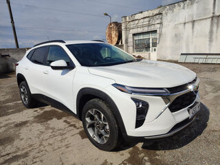2023 Chevrolet Trax II, белый, 1500000 рублей, вид 2