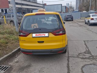 2014 Ford Galaxy II Рестайлинг, жёлтый, 600000 рублей, вид 5