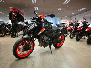 2026 KTM 790 Duke, чёрный, 1150000 рублей, вид 1