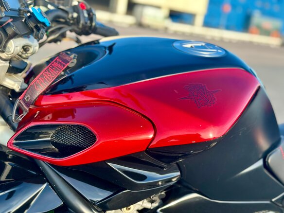 2011 MV Agusta Brutale 920, красный, 580000 рублей - вид 9