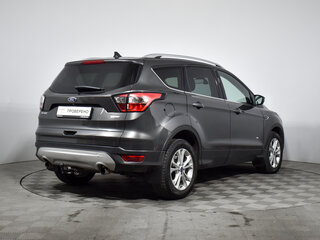2017 Ford Kuga II Рестайлинг, серый, 1350000 рублей, вид 5