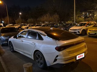2022 Kia K5 III, белый, 1750000 рублей, вид 5