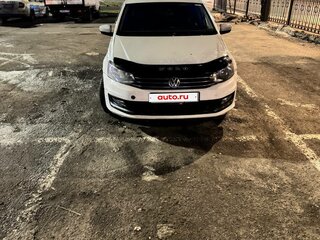 2017 Volkswagen Polo V Рестайлинг, белый, 480000 рублей, вид 1