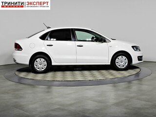 2018 Volkswagen Polo V Рестайлинг, белый, 1199000 рублей, вид 4