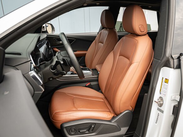 2021 Audi Q8 55 TFSI I (4M), белый, 7505000 рублей - вид 9
