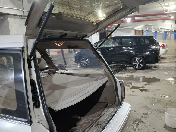 1990 Toyota Crown VIII (S130), серый, 550000 рублей - вид 15