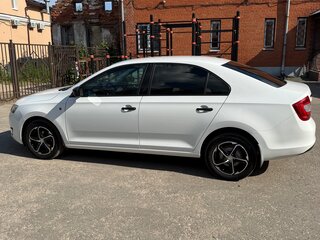 2016 Skoda Rapid I, белый, 950000 рублей, вид 4