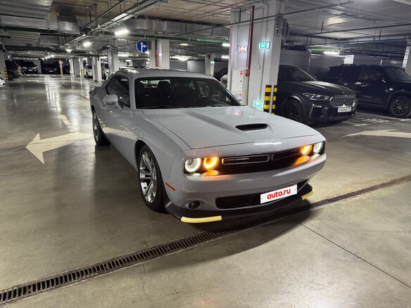 2021 Dodge Challenger III Рестайлинг 2, серый, 4600000 рублей - вид 2