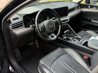 2021 Kia K5 III, чёрный, 3000000 рублей, вид 5