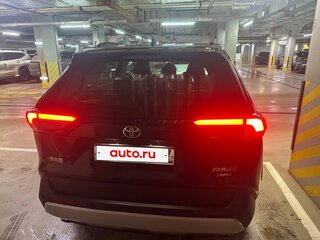2024 Toyota RAV4 V (XA50), чёрный, 3900000 рублей, вид 3