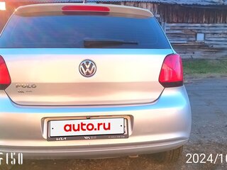 2010 Volkswagen Polo V, серебристый, 400000 рублей, вид 3