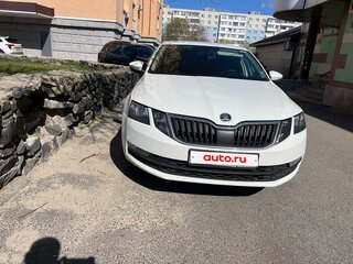 2018 Skoda Octavia III (A7) Рестайлинг, белый, 950000 рублей, вид 1