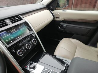 2019 Land Rover Discovery V, чёрный, 3600000 рублей, вид 5