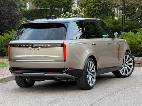 2025 Land Rover Range Rover P400 MHEV V, золотистый, 17990000 рублей, вид 2