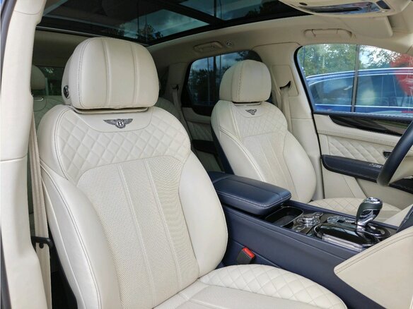 2016 Bentley Bentayga I, синий, 8750000 рублей - вид 13