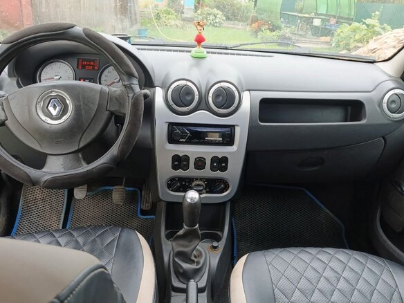 2010 Renault Logan I Рестайлинг, бежевый - вид 12