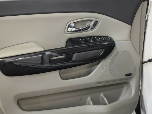 2018 Kia Carnival III, белый, 2806000 рублей - вид 17