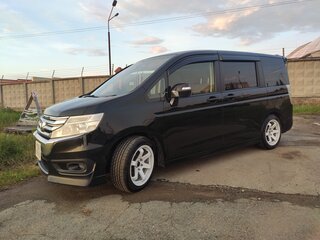 2012 Honda Stepwgn Spada IV Рестайлинг, чёрный, 1400000 рублей, вид 3
