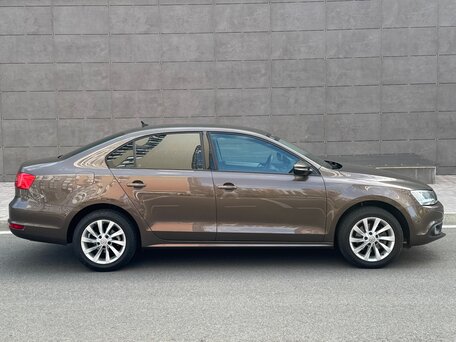 2012 Volkswagen Jetta VI, коричневый, 1265000 рублей, вид 3