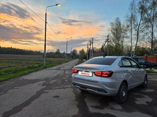 2024 Lada (ВАЗ) Vesta I Рестайлинг (NG), серый, 1350000 рублей, вид 2
