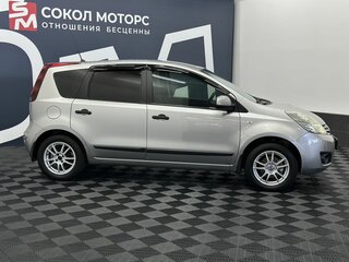 2012 Nissan Note I Рестайлинг, серебристый, 579900 рублей, вид 4