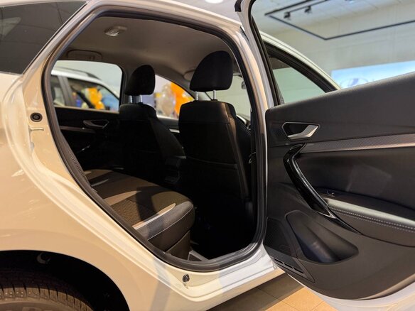 2026 Lada (ВАЗ) Vesta I Рестайлинг (NG), белый, 1576000 рублей - вид 18