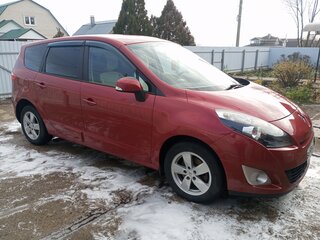 2011 Renault Scenic III, красный, 799000 рублей, вид 4