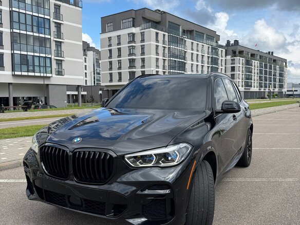 2021 BMW X5 M50i IV (G05/G18), чёрный, 4500000 рублей