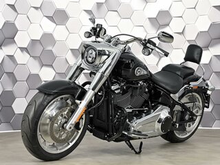 2025 Harley-Davidson Fat Boy, чёрный, 2949000 рублей, вид 2