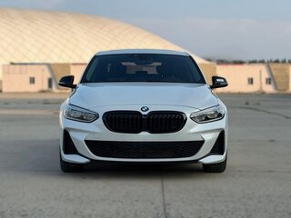 2023 BMW 1 серии 120i III (F52) Рестайлинг, белый, 1740000 рублей, вид 1