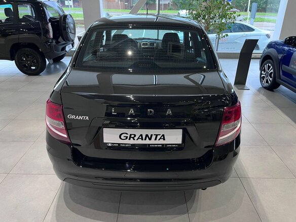 2026 Lada (ВАЗ) Granta I Рестайлинг, чёрный - вид 3