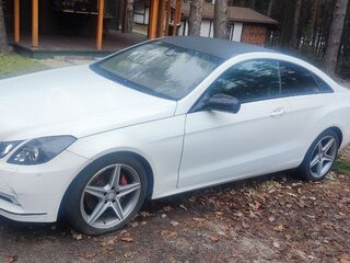 2009 Mercedes-Benz E-Класс 350 IV (W212, S212, C207), белый, 1250000 рублей, вид 1