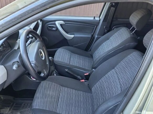 2012 Renault Logan I Рестайлинг, бежевый, 600000 рублей - вид 4