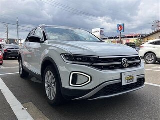 2023 Volkswagen T-Roc I Рестайлинг, белый, 1900678 рублей, вид 1