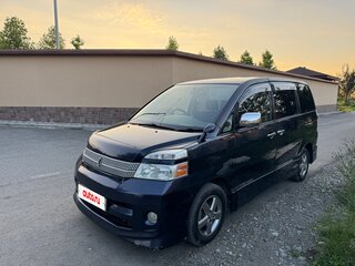 2007 Toyota Voxy I (R60), синий, 900000 рублей, вид 1