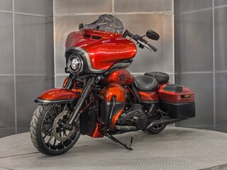 2017 Harley-Davidson CVO Street Glide, оранжевый, 2079000 рублей, вид 4