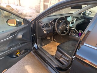 2021 Toyota Camry VIII (XV70), чёрный, 3000000 рублей, вид 3