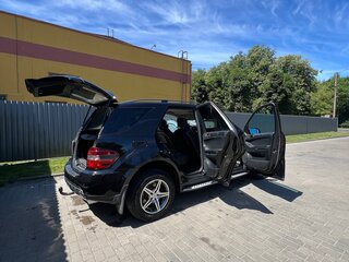 2007 Mercedes-Benz M-Класс 320 II (W164), чёрный, 1100000 рублей, вид 4