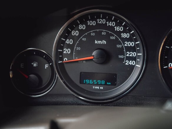 2006 Jeep Commander, чёрный, 1730000 рублей - вид 10