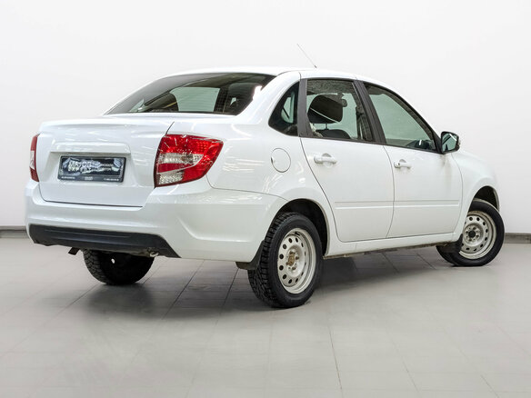 2024 Lada (ВАЗ) Granta I Рестайлинг, белый - вид 5