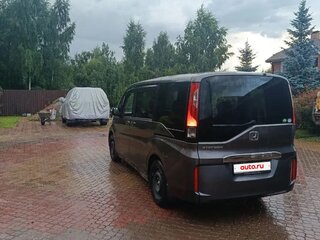 2019 Honda Stepwgn V Рестайлинг, серый, 1750000 рублей, вид 4