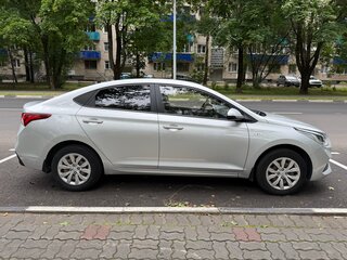 2017 Hyundai Solaris II, серебристый, 1320000 рублей, вид 3
