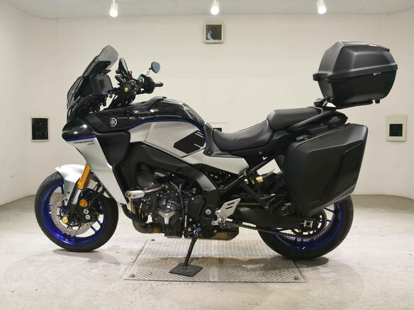 2024 Yamaha Tracer 9, серый, 1802000 рублей - вид 1