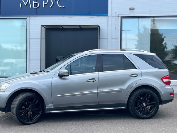 2010 Mercedes-Benz M-Класс 350 II (W164) Рестайлинг, серый - вид 4