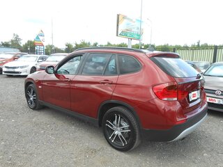 2011 BMW X1 18i I (E84), красный, 1398000 рублей, вид 4