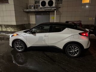 2023 Toyota C-HR I Рестайлинг, белый, 4050000 рублей, вид 2